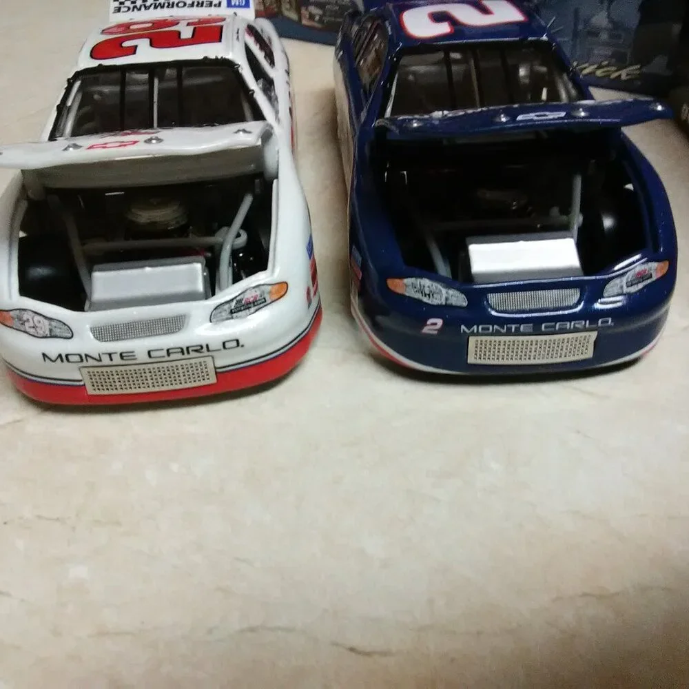Kevin Harvick #29 Rookie Of The Year & #2 Busch Champion 1/32 Diecast 2 Car Set - Picture 8 of 10